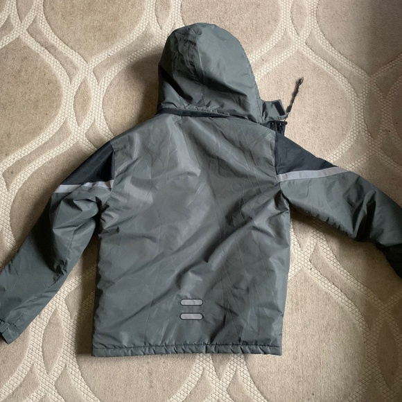 Boys large Wulful coat - Picture 3 of 3